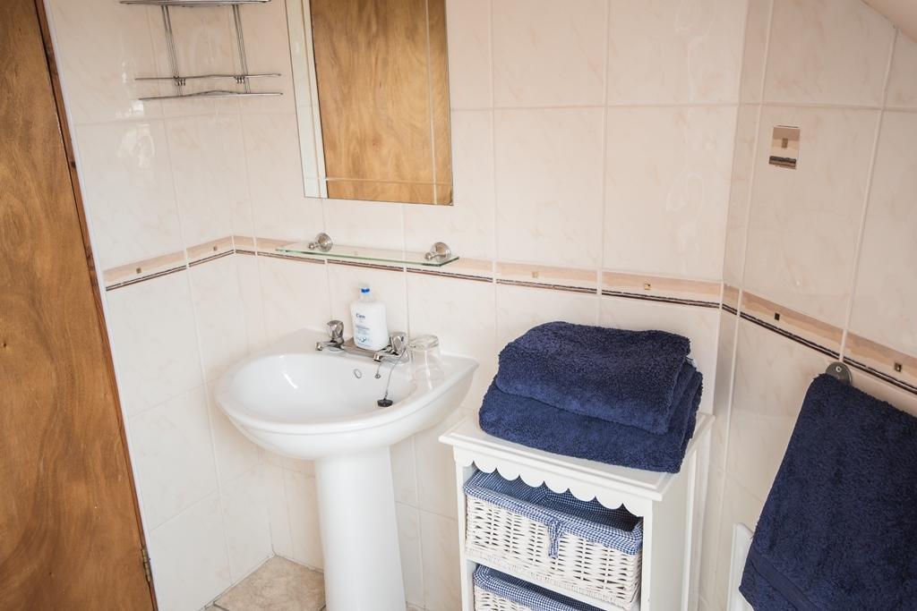 Restmore B&B Annascaul Екстер'єр фото